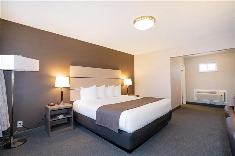North Vancouver Hotel — 2024 North Vancouver Hotel Prostar copy