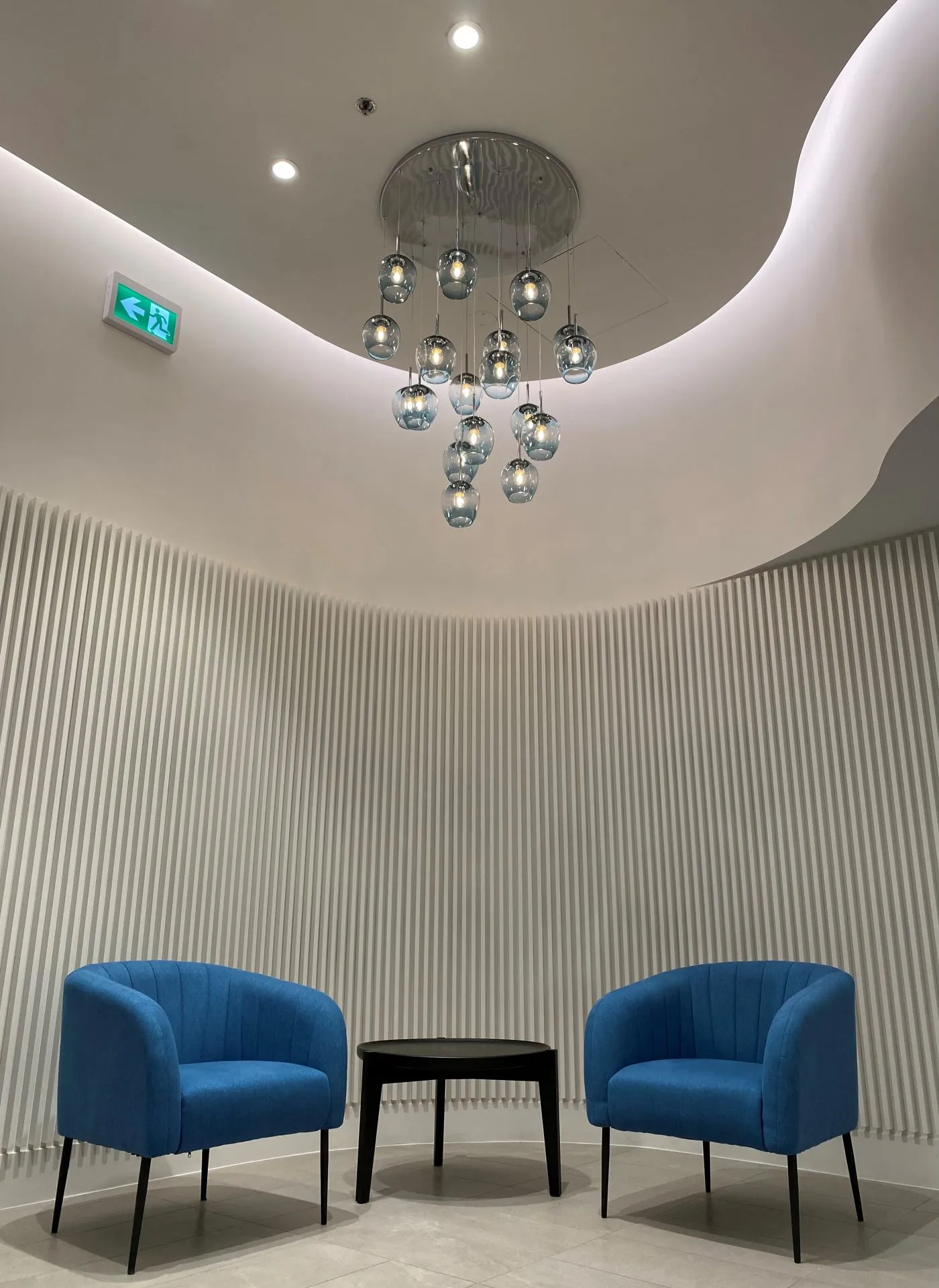 889 Homer — office interior