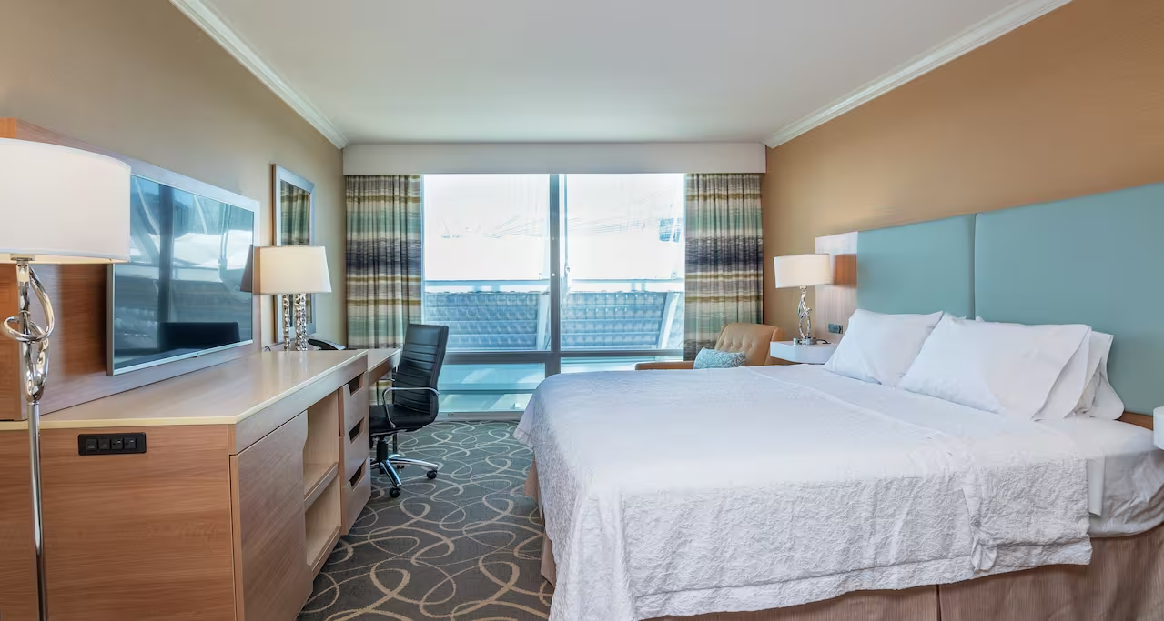 Hampton Inn & Suites — Phase 2 — Guest Suite