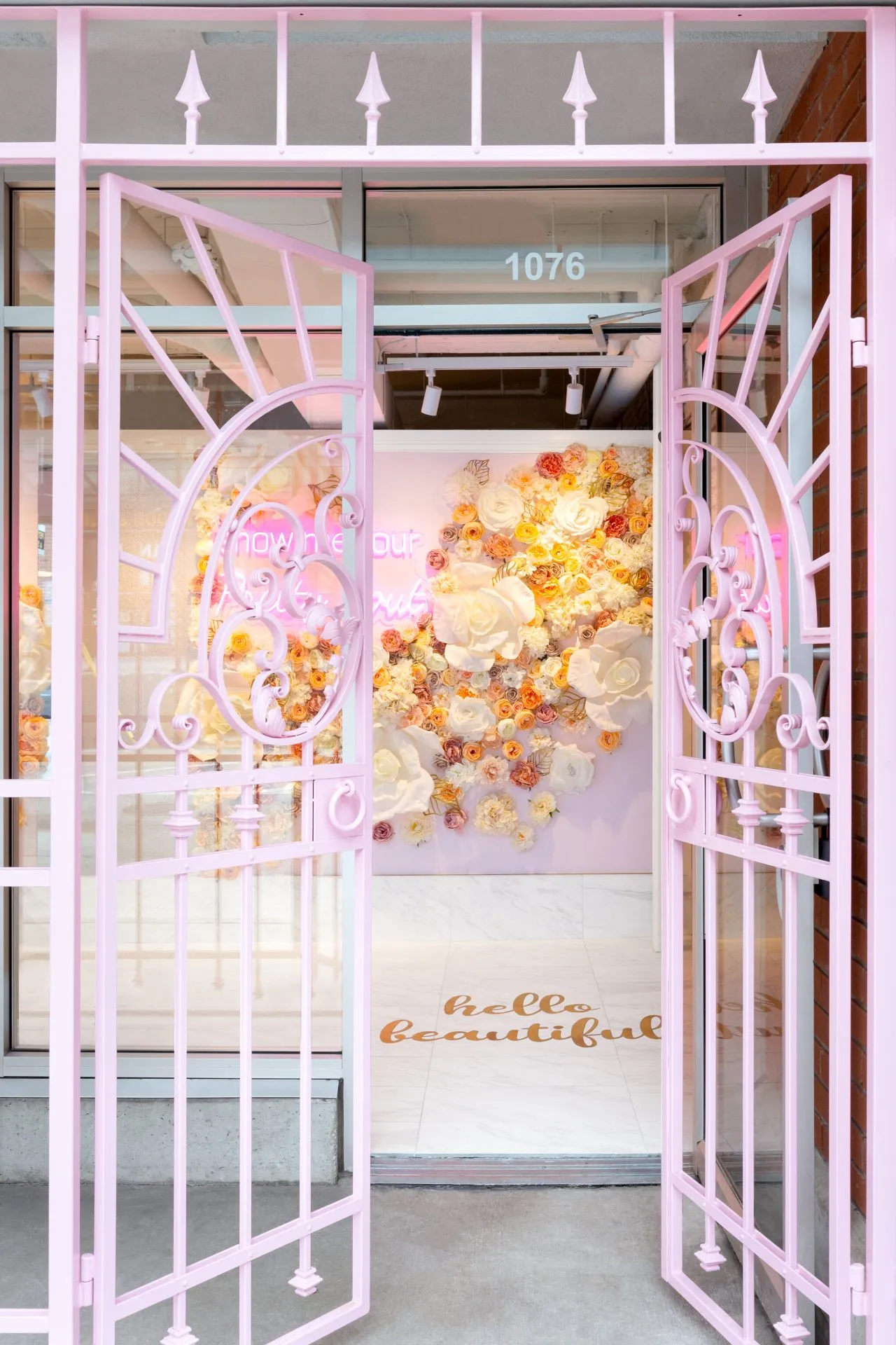 Caviar Skin Clinic — interior