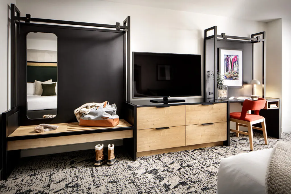 Crystal Lodge Hotel & Suites — crystal lodge