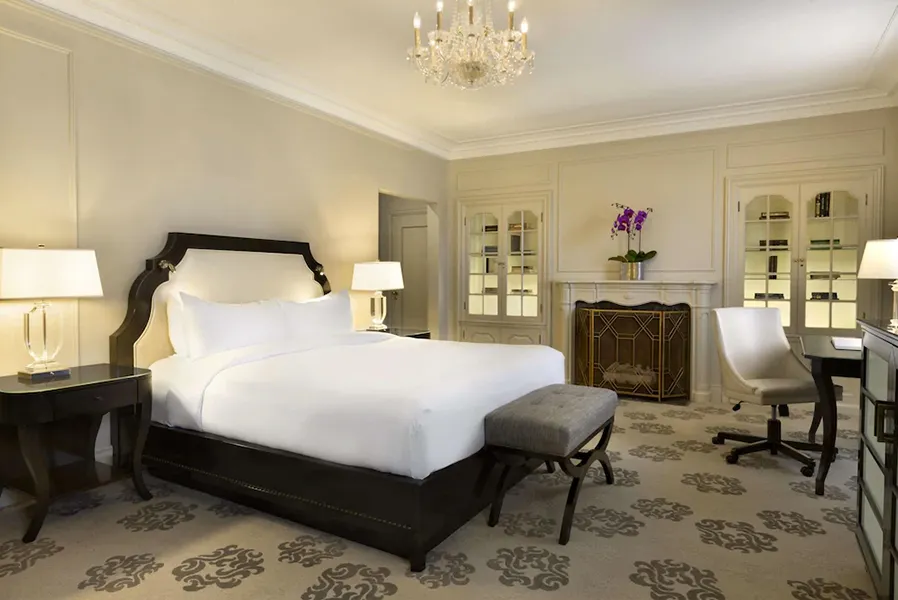 Fairmont Hotel Vancouver — f9