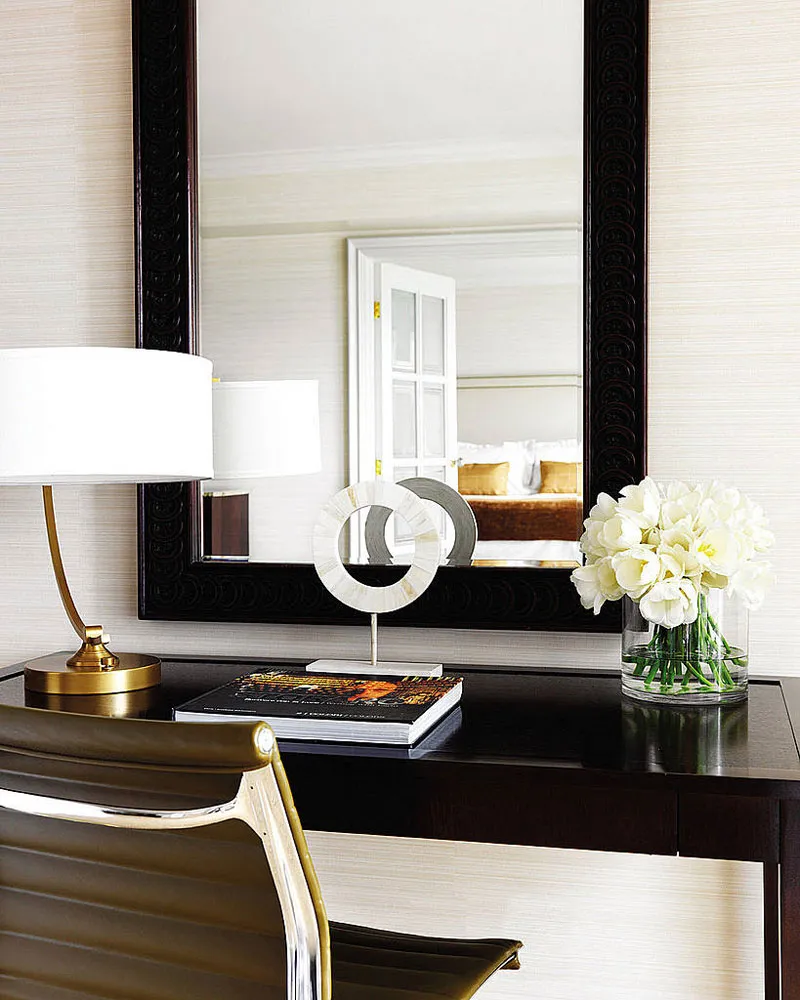 Four Seasons Hotel Vancouver — interior