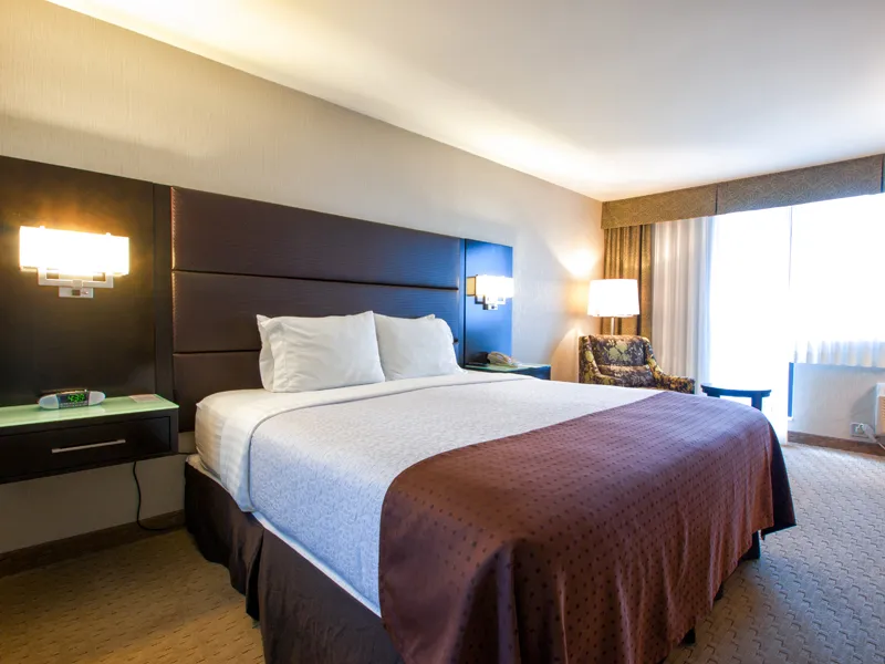 Holiday Inn Vancouver Centre — holidayinnv10